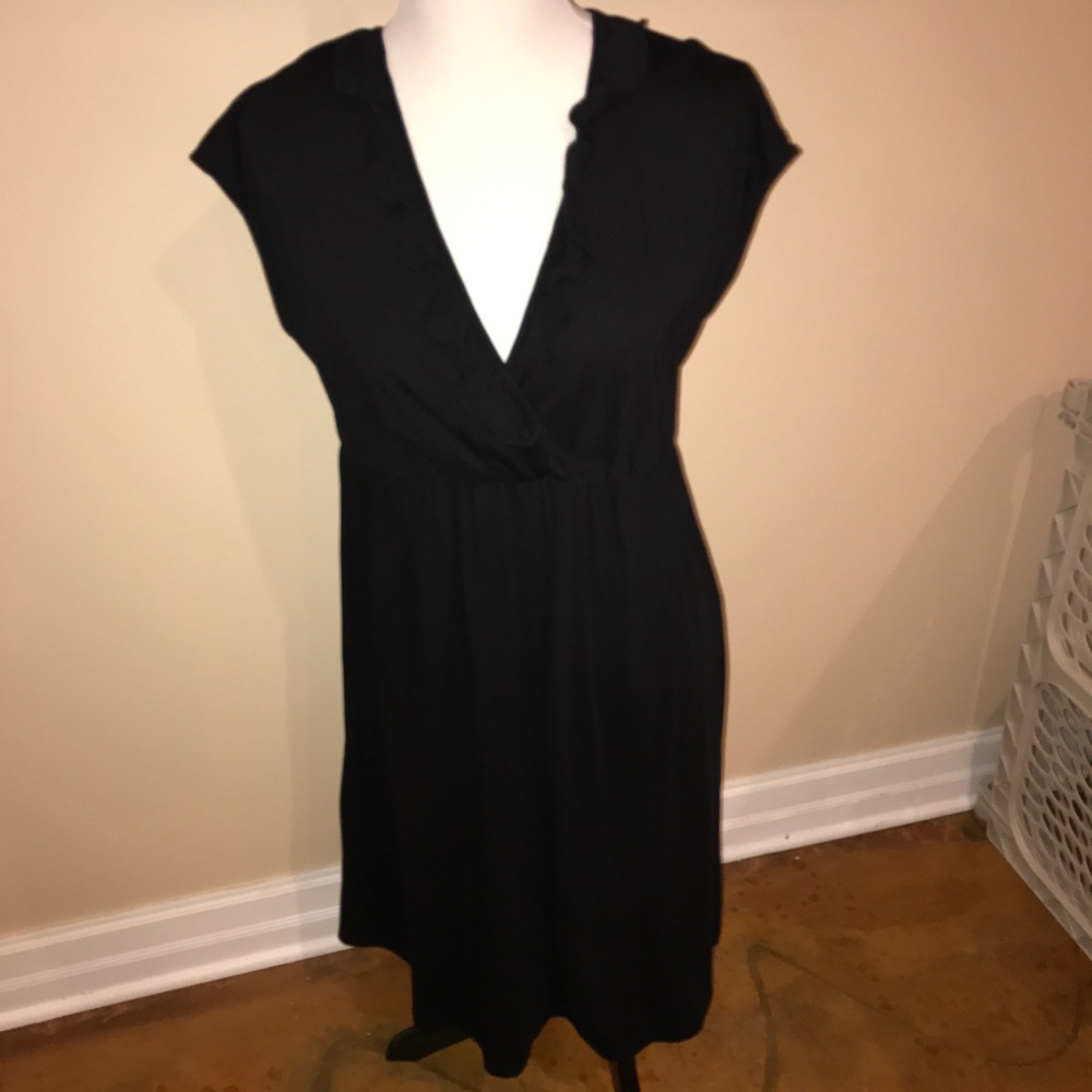 Old Navy Maternity medium black v neck dress